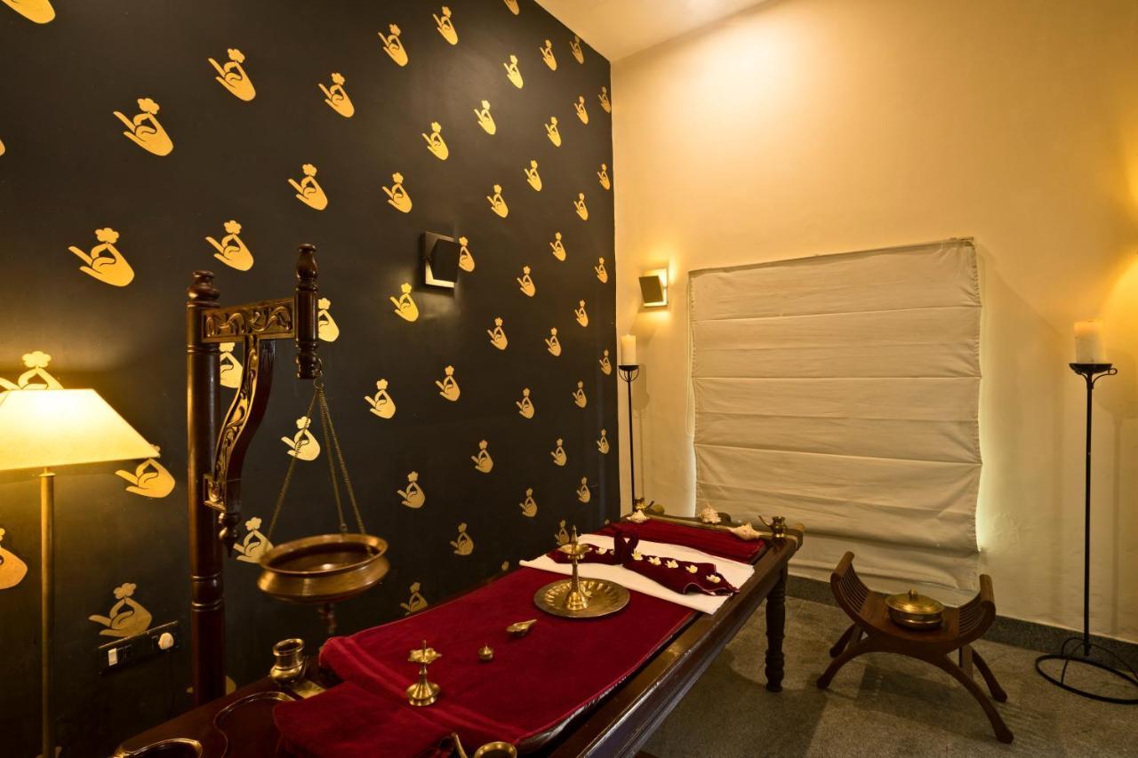 Heritage Madurai Exterior photo Ayurvedic treatment room